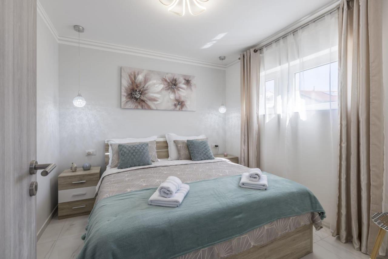 Royal Rose Gold Apartment Vodice Extérieur photo